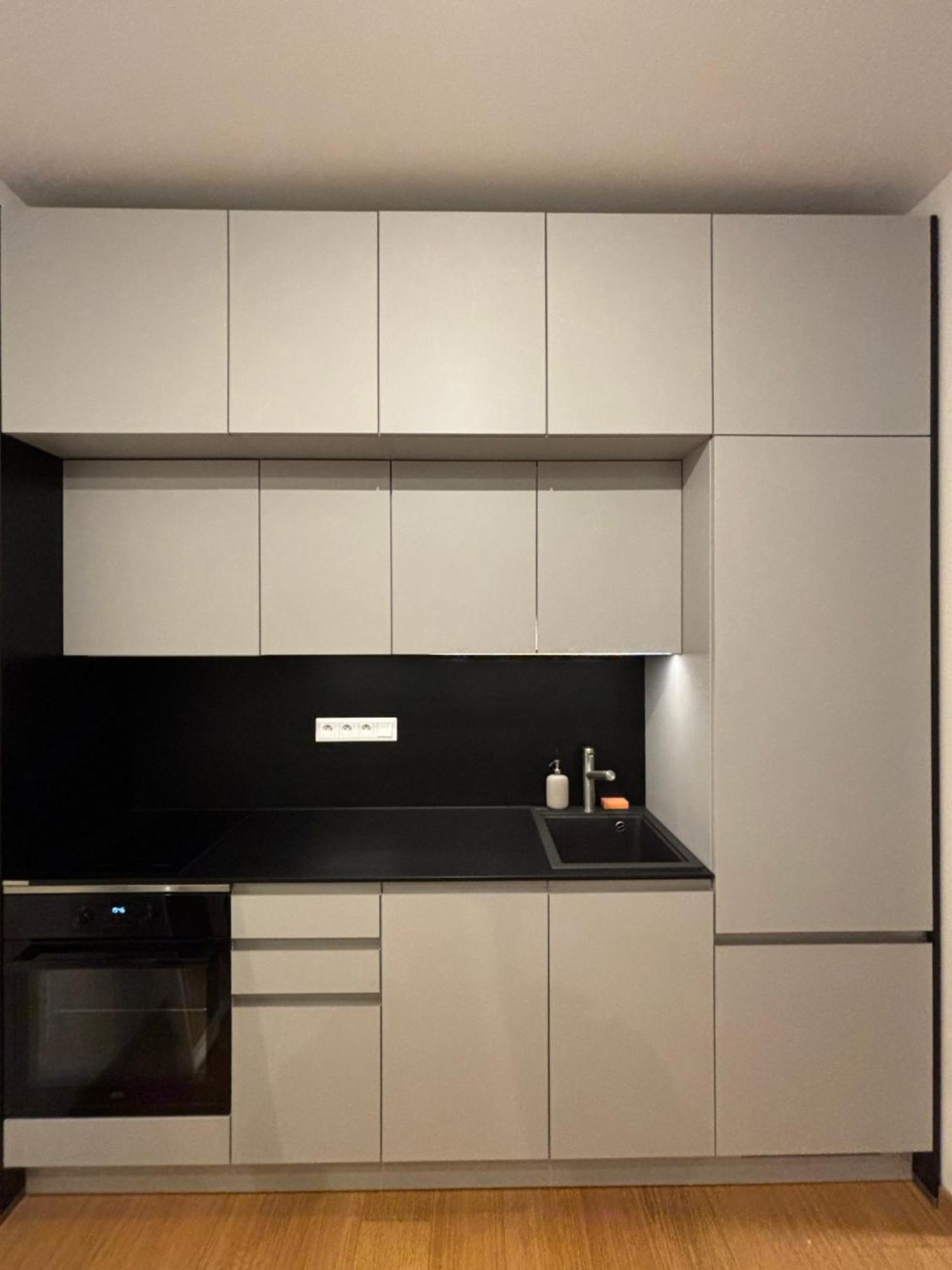 Main City Center - Luxury - Free Parking - City View Bratislava Buitenkant foto
