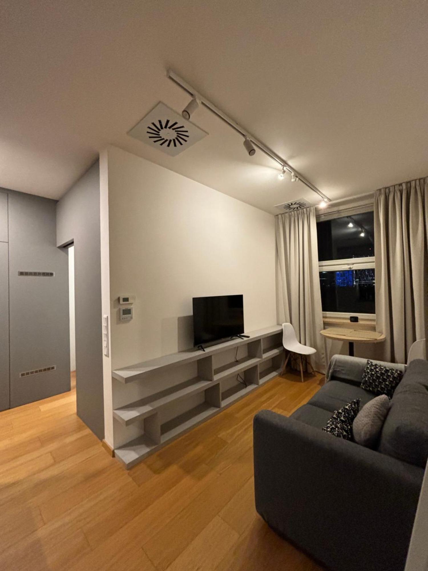 Main City Center - Luxury - Free Parking - City View Bratislava Buitenkant foto